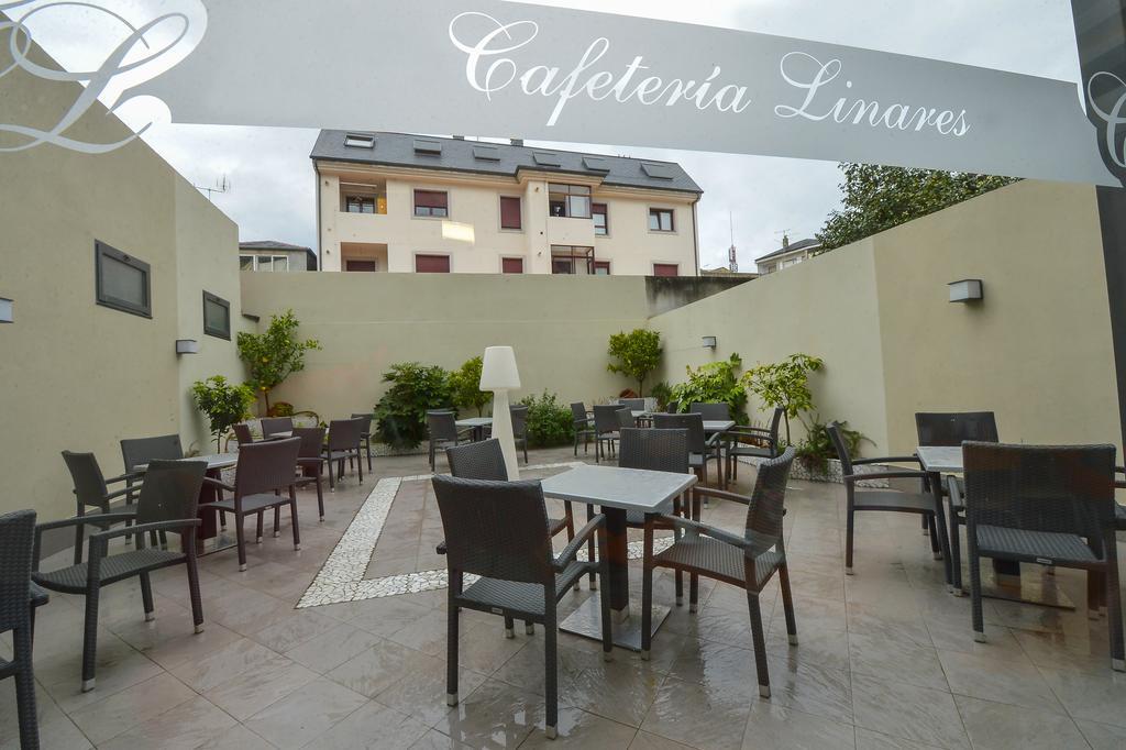 Hostal Linares Ribadeo Exterior photo